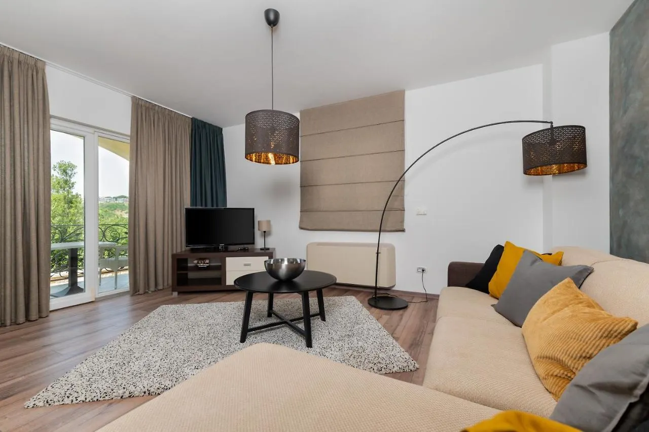 Villa Vires contacts